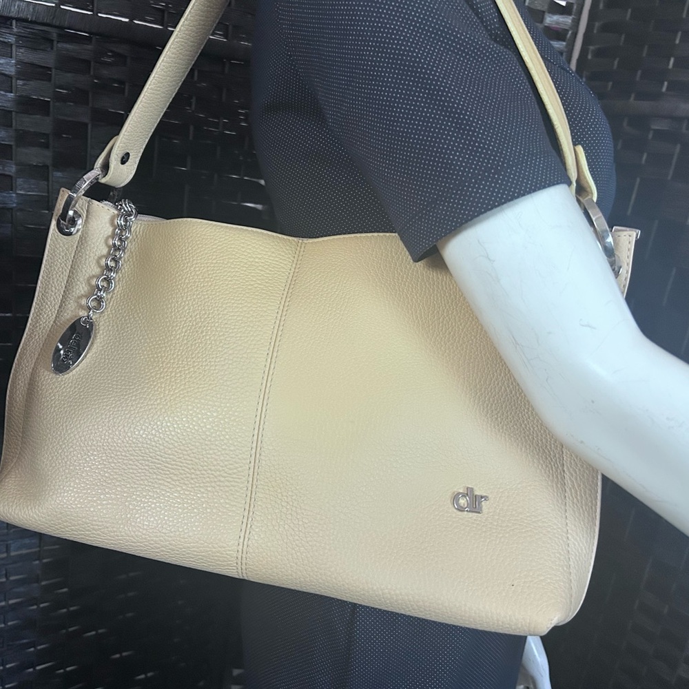 del rio made in Costa Rica pale yellow cowhide hand bag